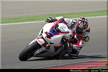 sbk_aoyama_005_espagne_aragon_2012.jpg
