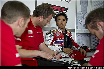 sbk_aoyama_006_espagne_aragon_2012.jpg