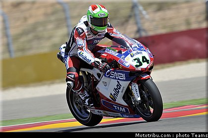 sbk_giugliano_002_espagne_aragon_2012.jpg