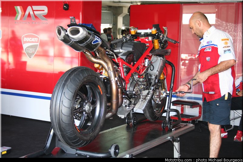 sbk_checa_017_espagne_aragon_2012
