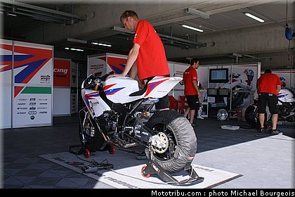 sbk_aoyama_001_espagne_aragon_2012.jpg
