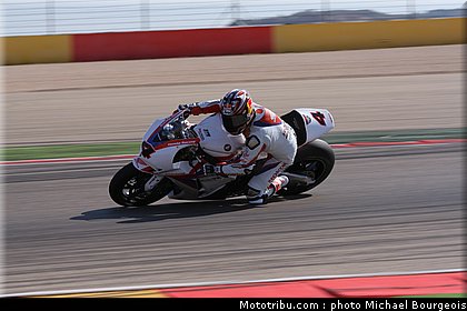 sbk_aoyama_003_espagne_aragon_2012.jpg