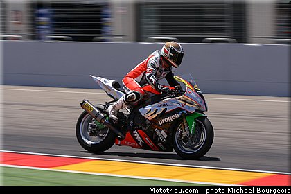 sbk_brignola_003_espagne_aragon_2012.jpg