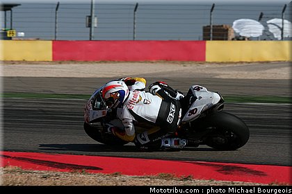 sbk_guintoli_009.jpg