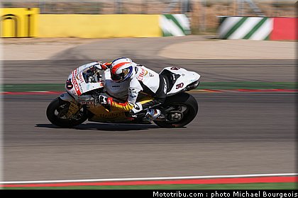 sbk_guintoli_012.jpg