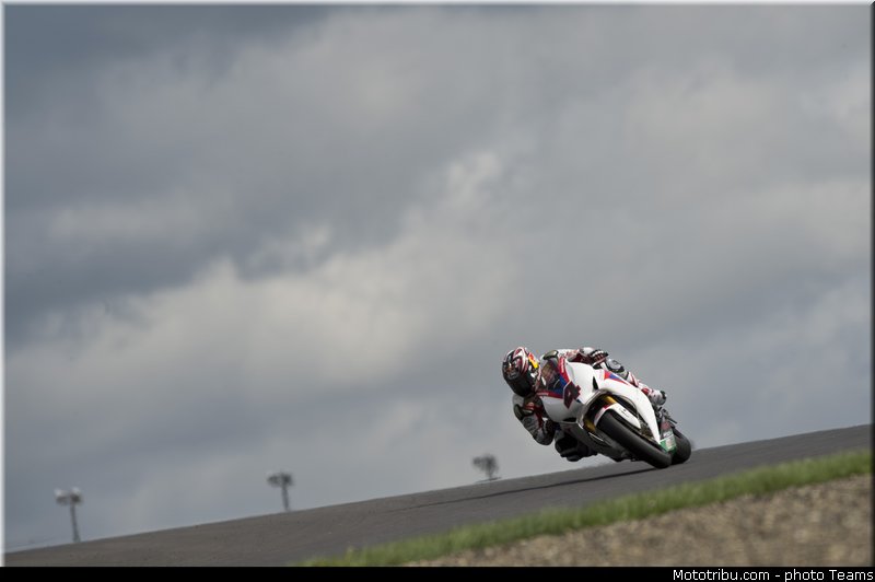 sbk_aoyama_002_wsbk_2012_russie_moscou