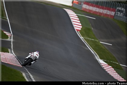 sbk_aoyama_003_wsbk_2012_russie_moscou.jpg