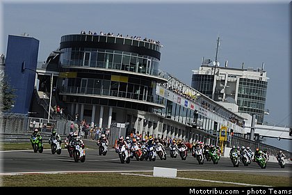 supersport_001_wsbk_2012_allemagne_nurburgring.jpg