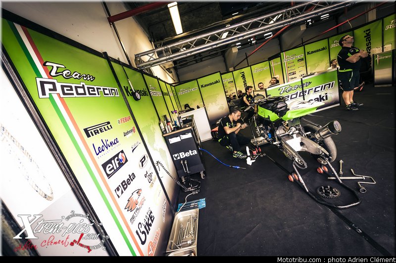 sbk_ambiance_004_france_magny_cours_2012