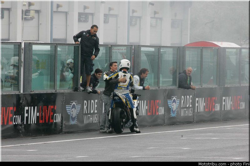 1000stk_barrier_004_france_magny_cours_2012