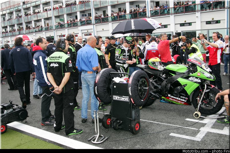 sbk_ambiance_019_france_magny_cours_2012
