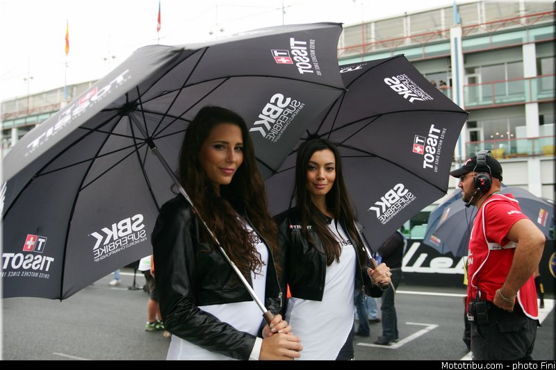 sbk_pitbabe_012_france_magny_cours_2012