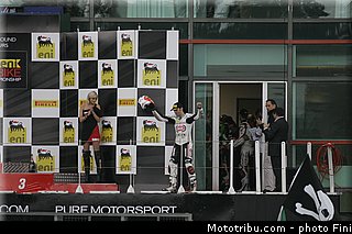 sbk_ambiance_005_france_magny_cours_2012.jpg