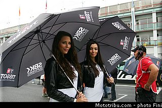 sbk_pitbabe_012_france_magny_cours_2012.jpg