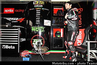 sbk_laverty_001_france_magny_cours_2012.jpg