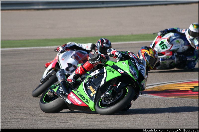 wsbk_baz_010_aragon_2013