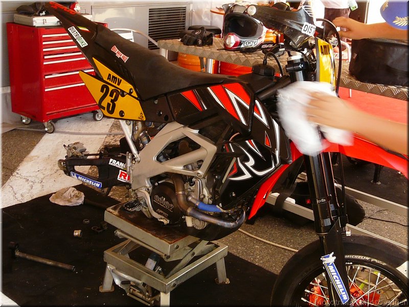 supermotard-alphuez2008-paddock_057