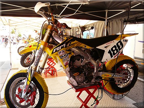 supermotard-alphuez2008-paddock_051.JPG