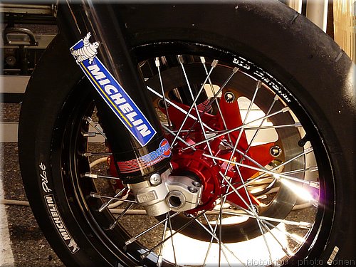 supermotard-alphuez2008-paddock_060.JPG