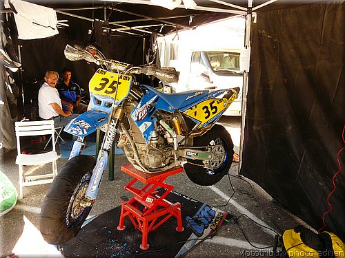supermotard-alphuez2008-paddock_075.JPG