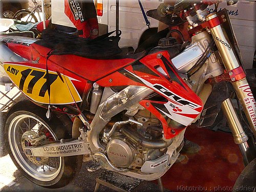 supermotard-alphuez2008-paddock_077.JPG