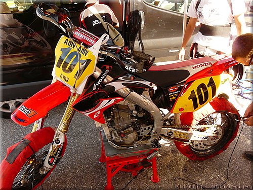 supermotard-alphuez2008-paddock_086.JPG