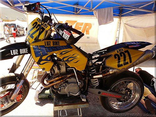 supermotard-alphuez2008-paddock_090.JPG