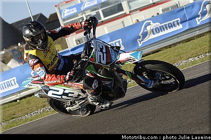superbiker_parkes_07_mettet_2010.jpg