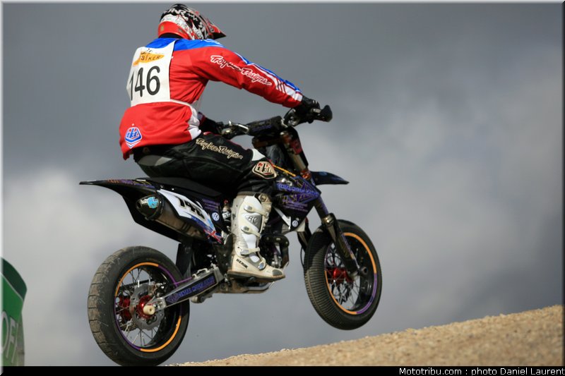 bentley_003_superbiker_mettet_2011