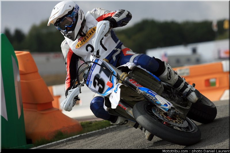 blot_001_superbiker_mettet_2011