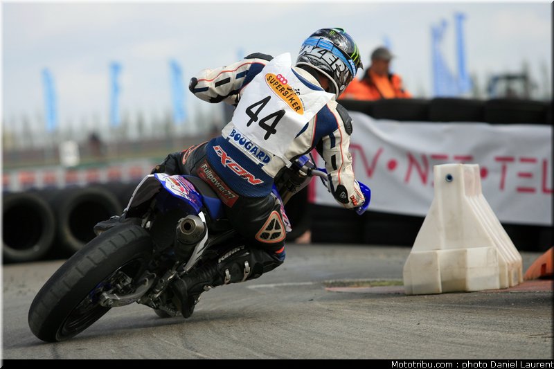 bougard_001_superbiker_mettet_2011