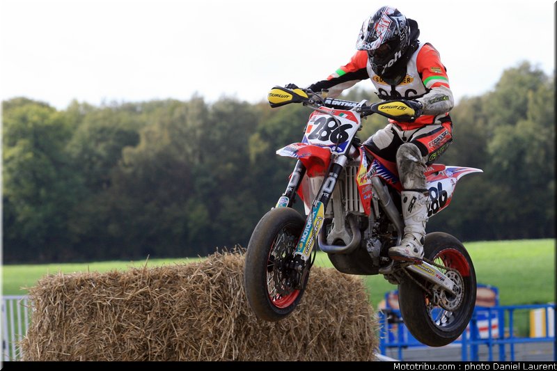 landolfi_001_superbiker_mettet_2011