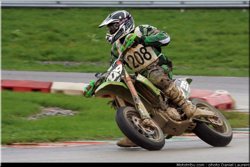 petard_001_superbiker_mettet_2011