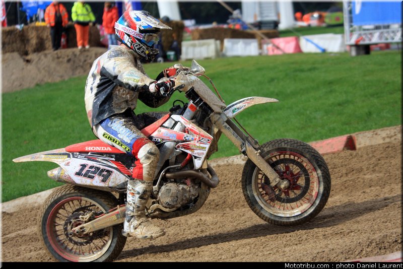 salstola_001_superbiker_mettet_2011