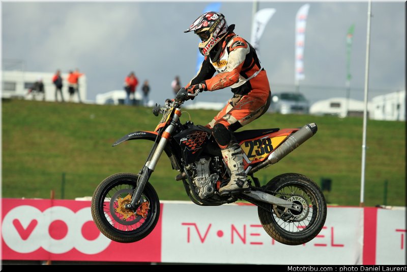 simpson_001_superbiker_mettet_2011