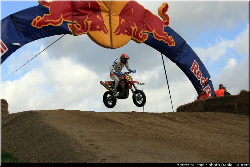stampaert_001_superbiker_mettet_2011