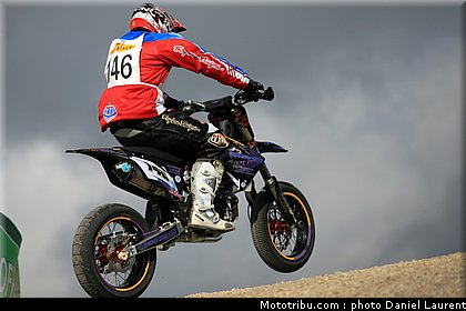 bentley_003_superbiker_mettet_2011.jpg
