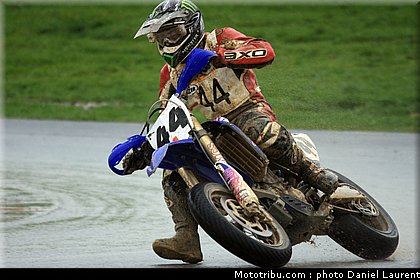 bougard_003_superbiker_mettet_2011.jpg