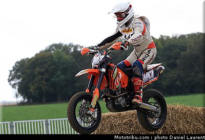 gillard_001_superbiker_mettet_2011.jpg