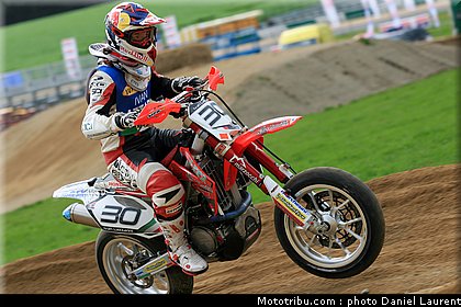 lazzarini_002_superbiker_mettet_2011.jpg