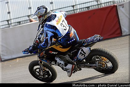 omar_001_superbiker_mettet_2011.jpg