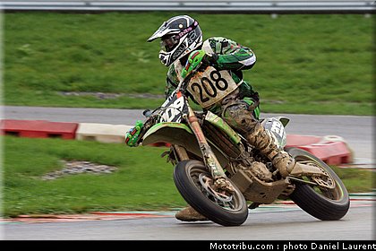 petard_001_superbiker_mettet_2011.jpg