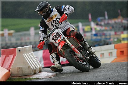 pirrard_001_superbiker_mettet_2011.jpg