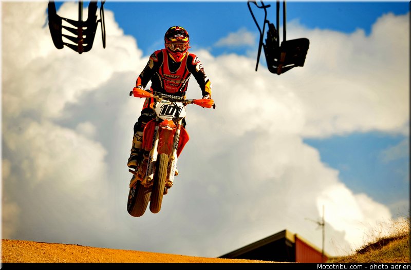 0101_0021_supermotard_2012_alpe_huez_best_of