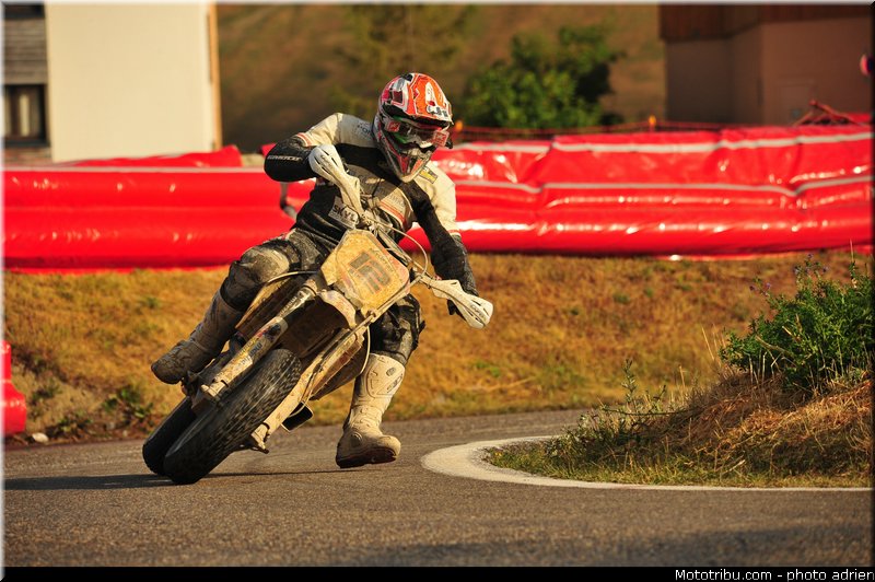 latischev_005_supermoto_2012_france_alpe_huez