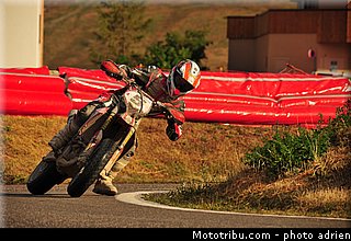chareyre_a_004_supermoto_2012_france_alpe_huez.jpg