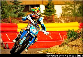 chareyre_t_004_supermoto_2012_france_alpe_huez_04.jpg