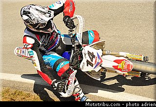gaspardone_002_supermoto_2012_france_alpe_huez.jpg