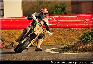latischev_005_supermoto_2012_france_alpe_huez.jpg