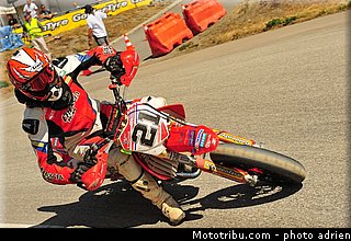 monticelli_002_supermoto_2012_france_alpe_huez.jpg